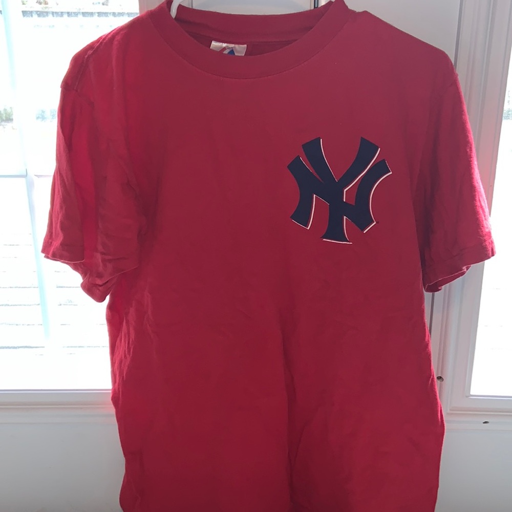 Unisex Medium Derek Jeter T-Shirt